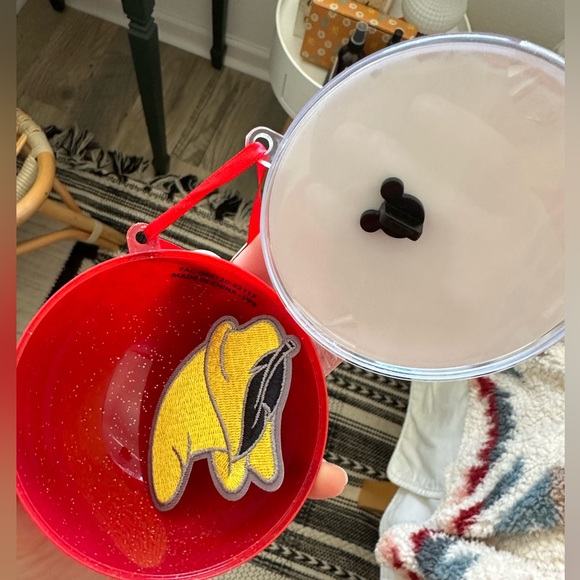 NWT Disney Beauty and the Beast Pin Ornament - Picture 2 of 6